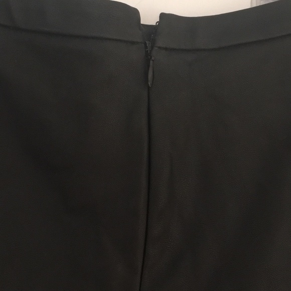 SKIRT like Leather - Picture 3 of 4